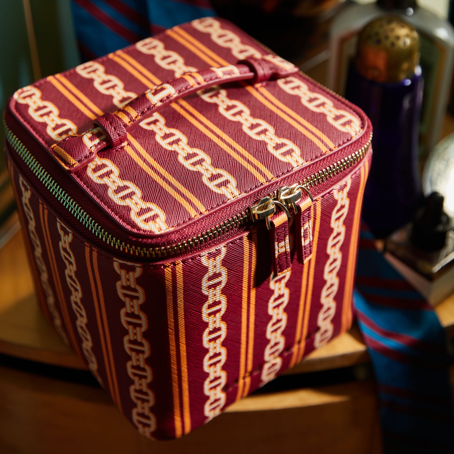 Acadia Cosmetic Case Mahogany