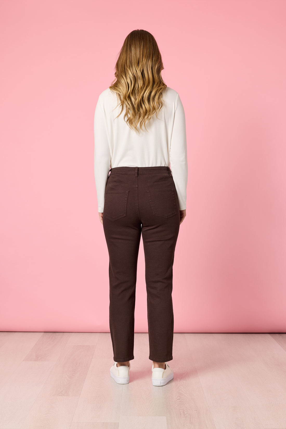 Slim leg Miracle Denim jean- Coffee