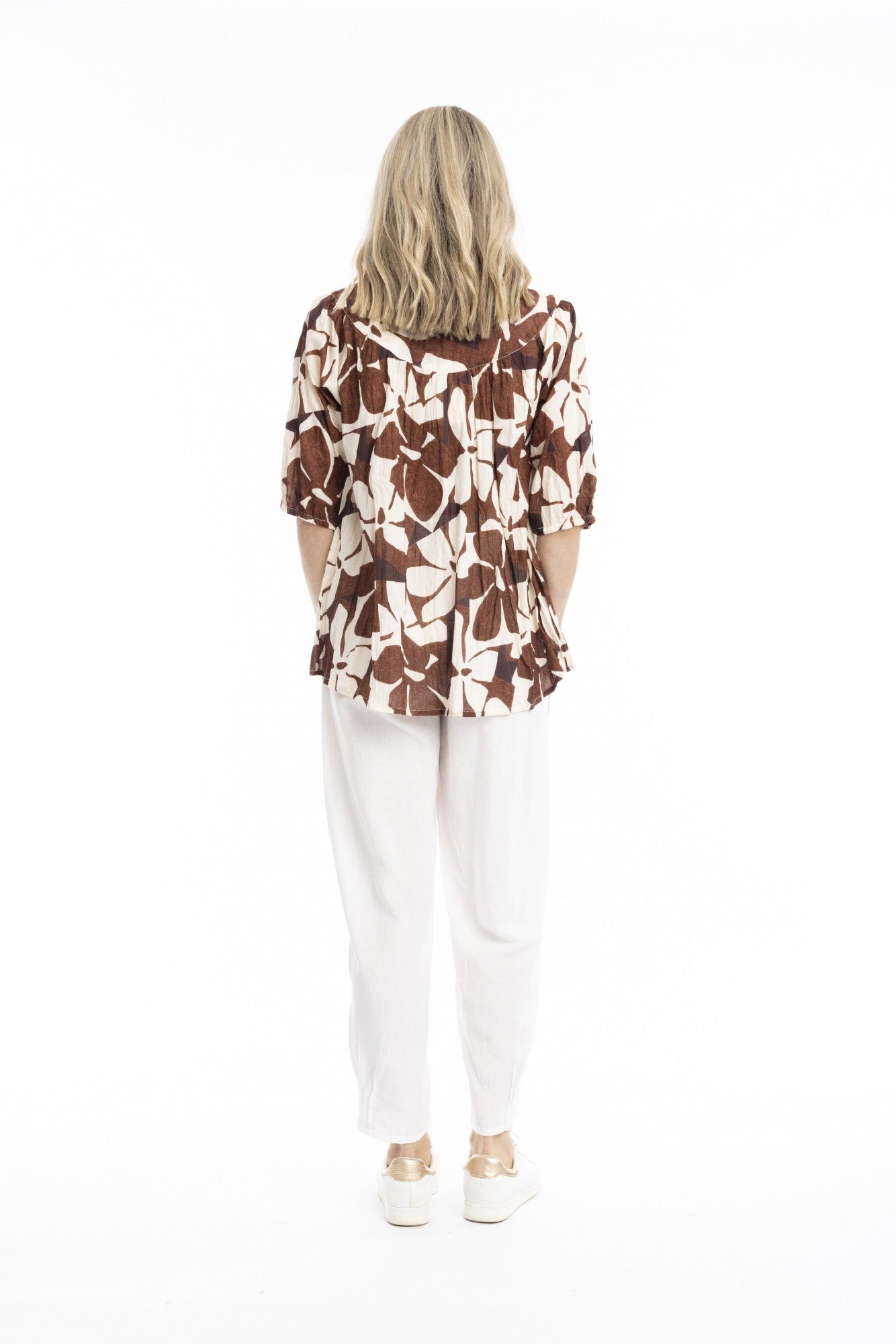 Cutout flowers chocolate - Tessa v neck