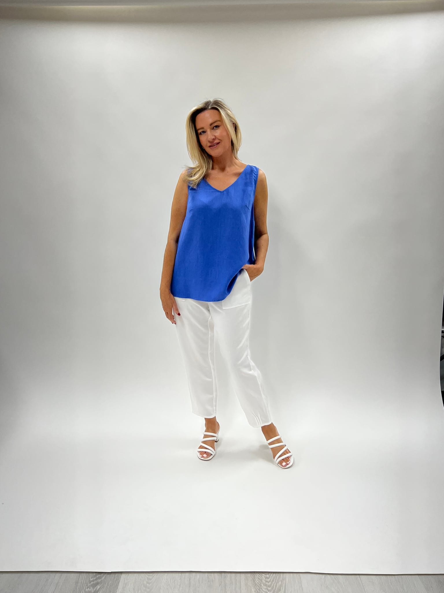 The Lino Button Back Cami Sardinia Blue