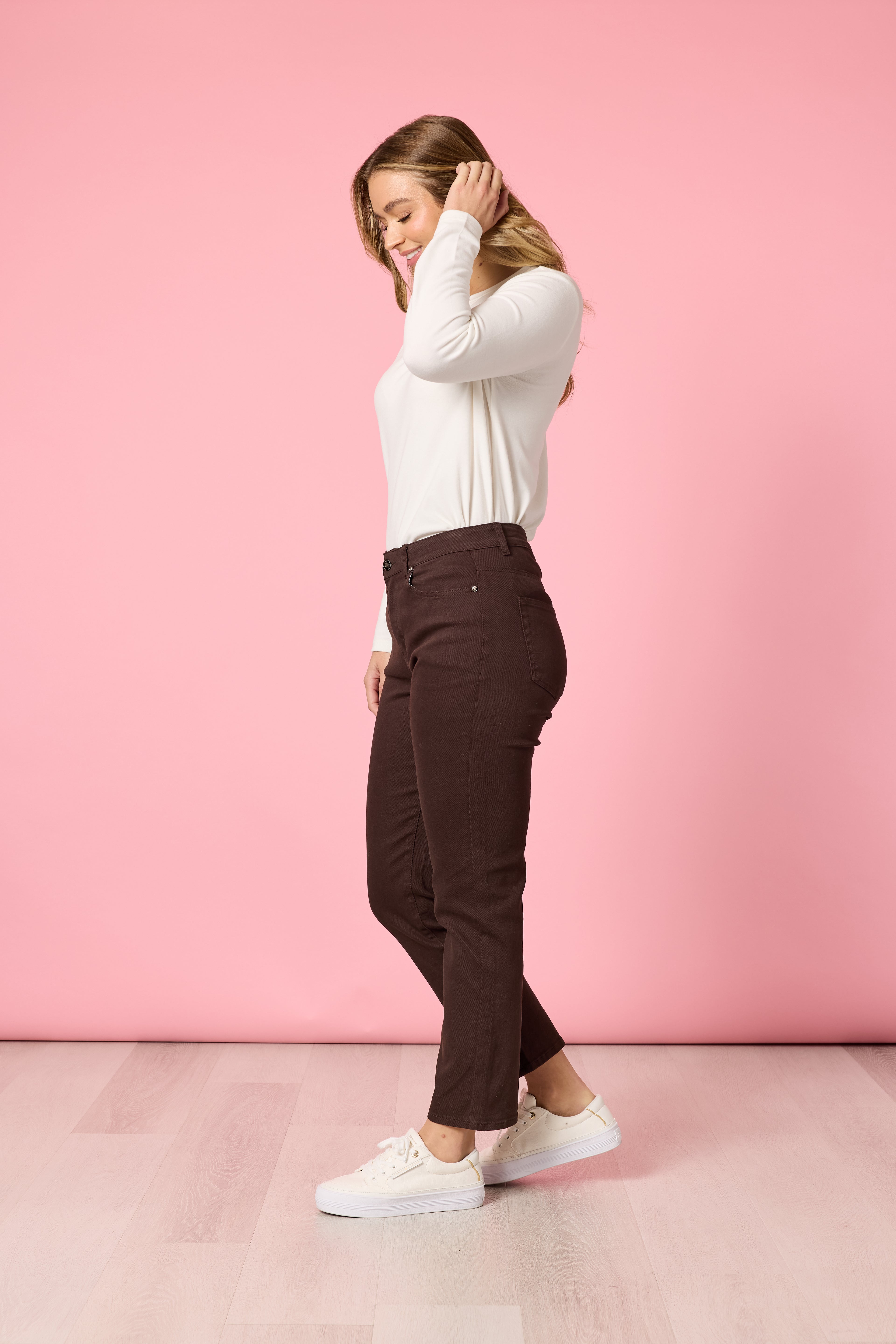 Slim leg Miracle Denim jean- Coffee