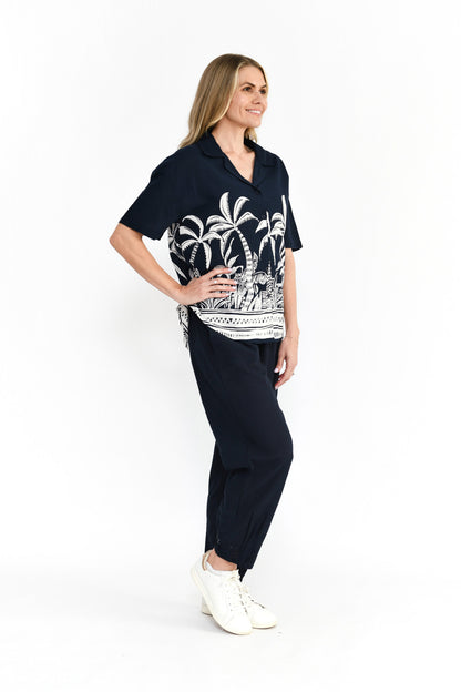 Margot Top navy mono border navy