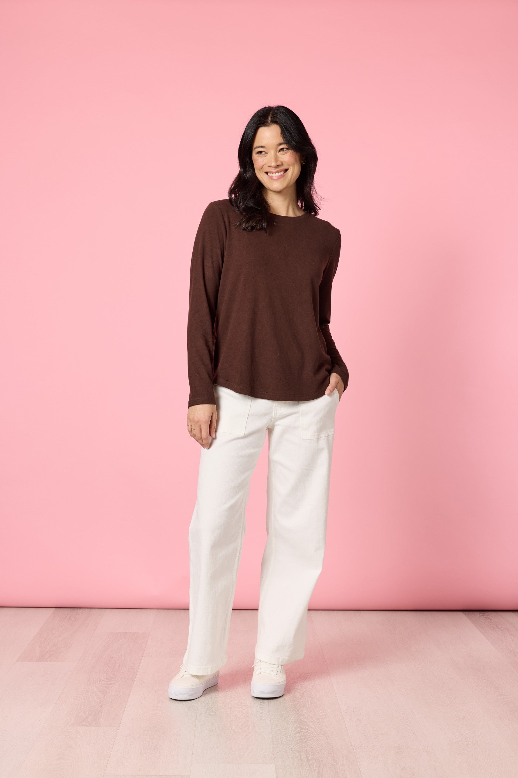 Brushed Cotton Crew Neck Tee- coffee