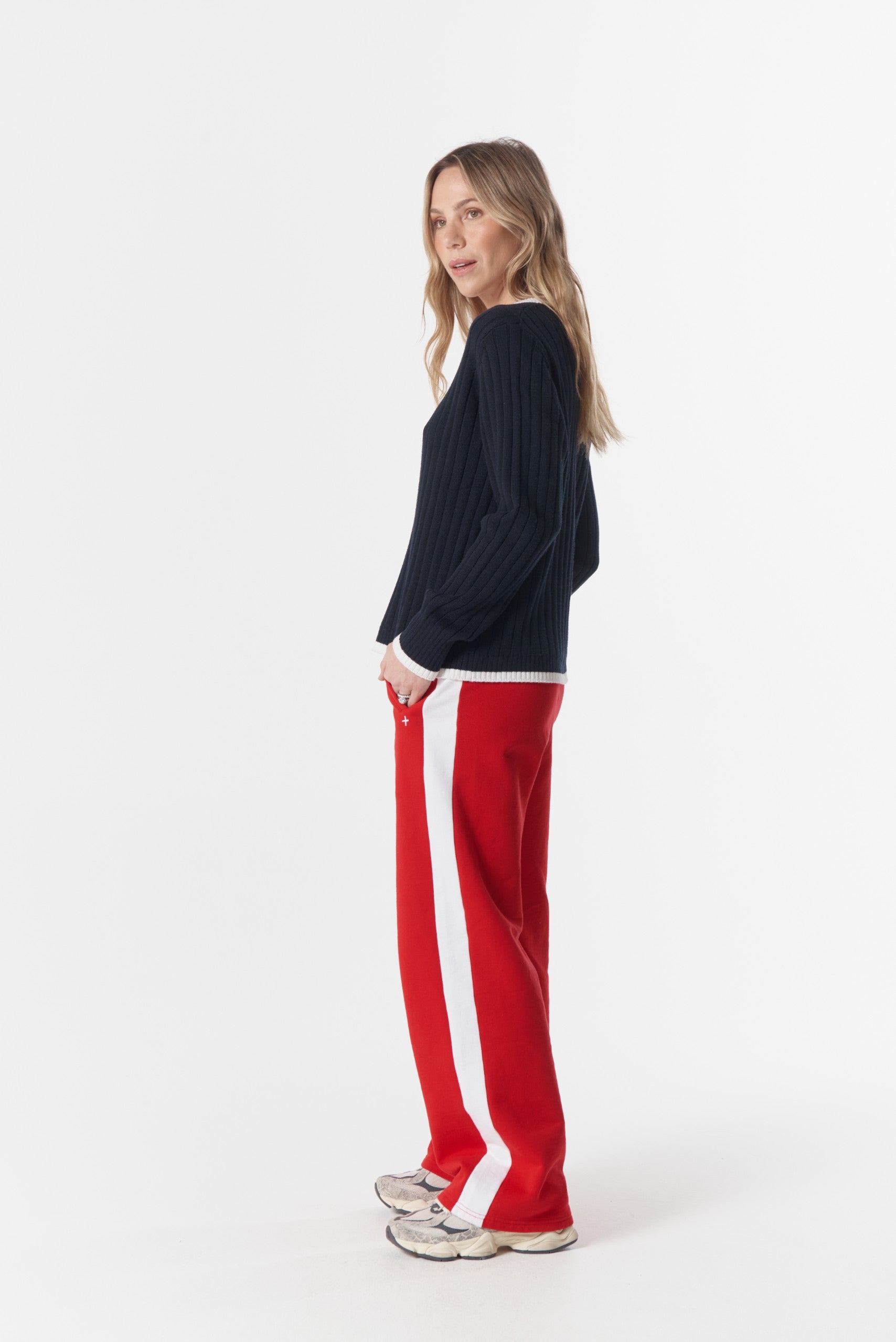 Glow V neck knit navy