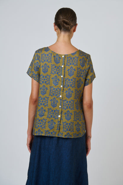 Motif linen top