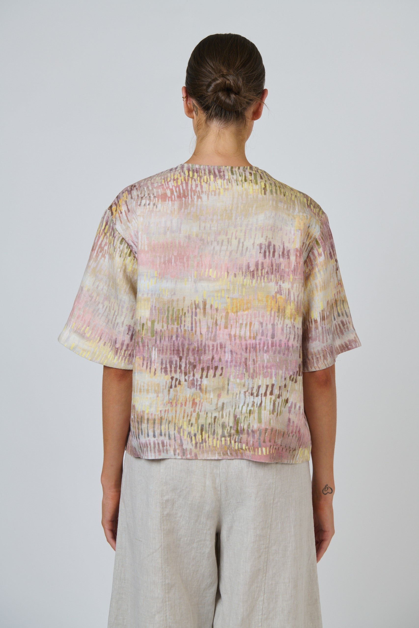 Jenna Jardin Linen Top