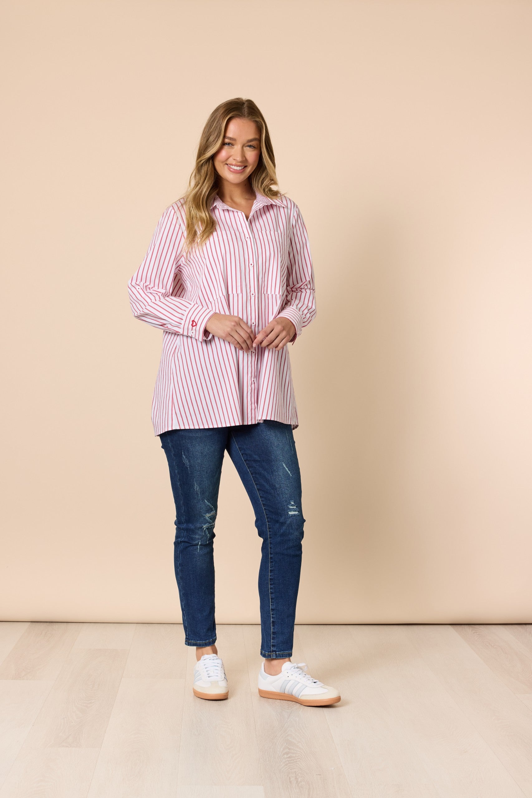 Off the Cuff Shirt Red/White