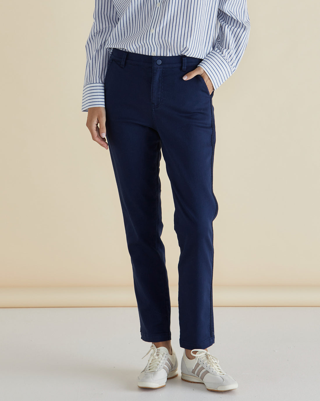 Carey Chino Jogger Navy