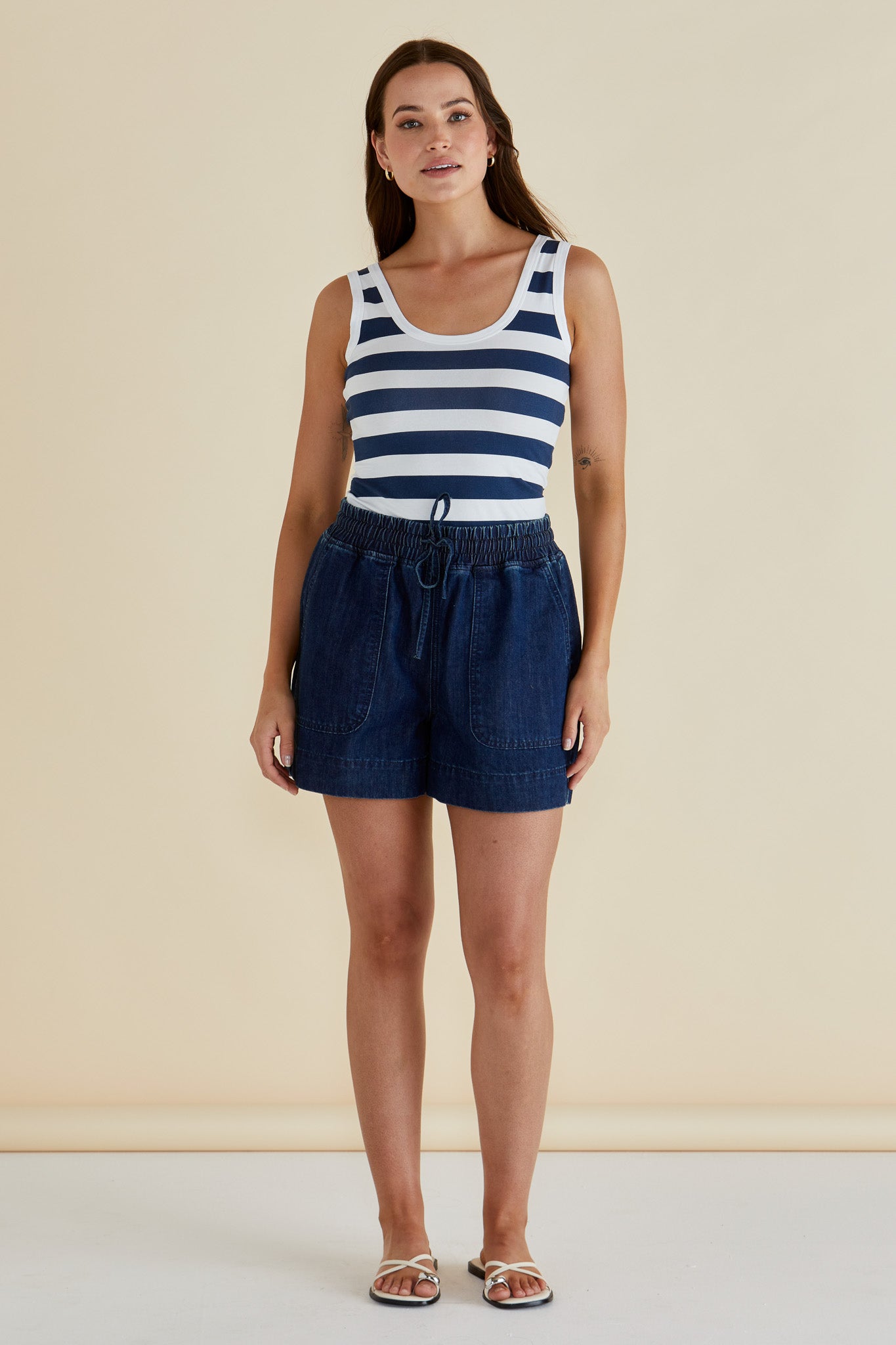 Relax denim short dark blue